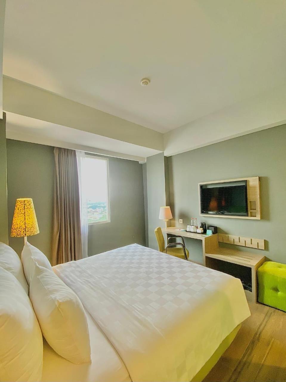 Khas Gresik Hotell Eksteriør bilde